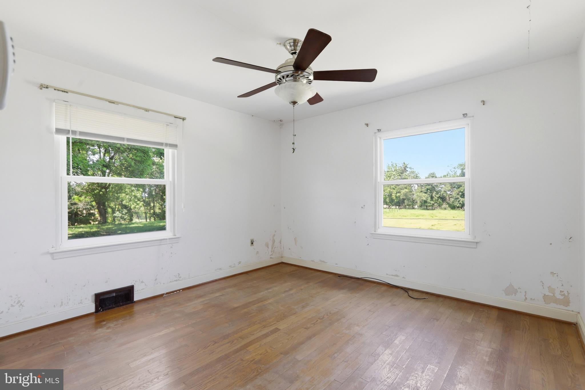 3560 Raintree Road York, PA 17404 - Photo 18 of 26