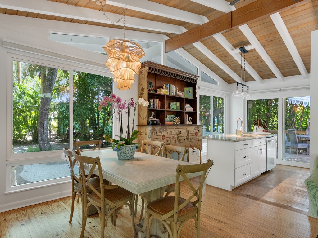 1930 West Shell Lane Vero Beach, FL 32963 - Photo 6 of 36