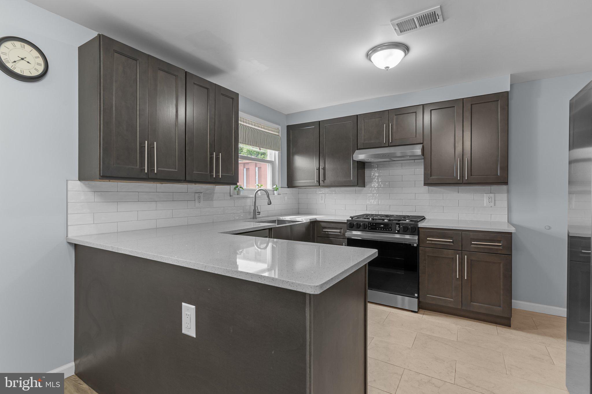 3647 Friar Road Philadelphia, PA 19154 - Photo 12 of 29 Gallery Image 12