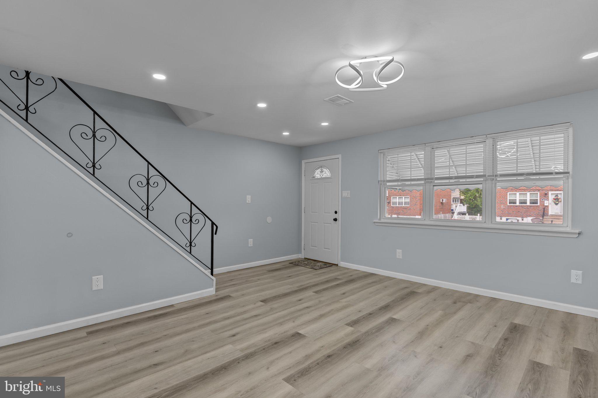 3647 Friar Road Philadelphia, PA 19154 - Photo 6 of 29 Gallery Image 6
