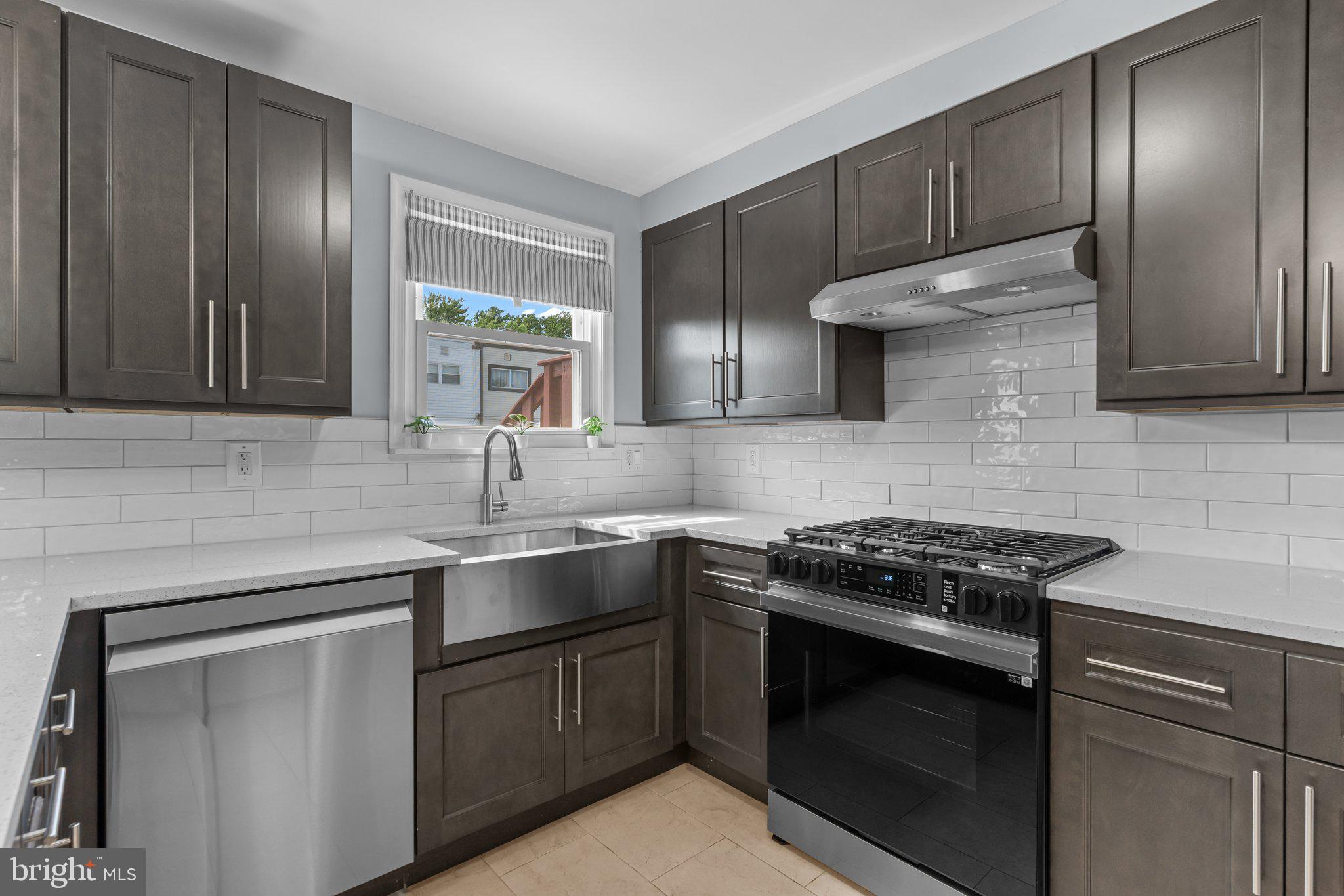 3647 Friar Road Philadelphia, PA 19154 - Photo 8 of 29 Gallery Image 8