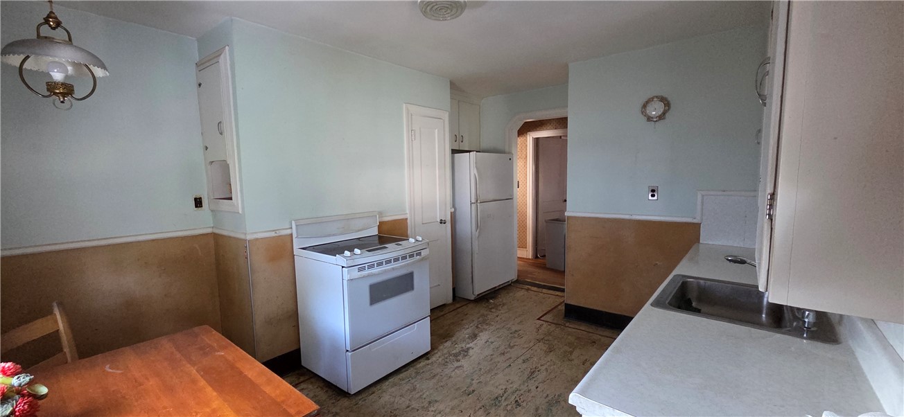 20 Intervale Road Cranston, RI 02910 - Photo 6 of 19 Gallery Image 6