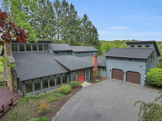 $759,000 | 89 East Street, Morris, CT 06763