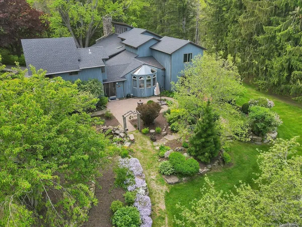 $759,000 | 89 East Street, Morris, CT 06763