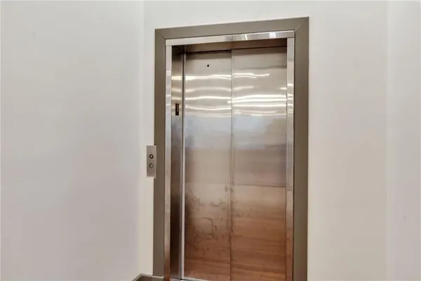 $383,775 | 3601 Camp Street, Unit 307, New Orleans, LA 70115