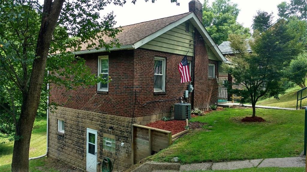 236 Elmore Road Pittsburgh, PA 15221 - Photo 2 of 20