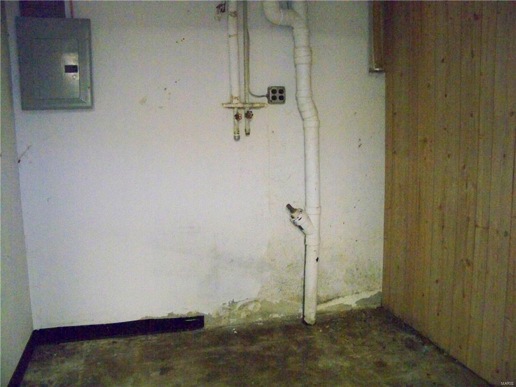 18692 Highway 111 Chesterfield, IL 62630 - Photo 18 of 22 Gallery Image 18