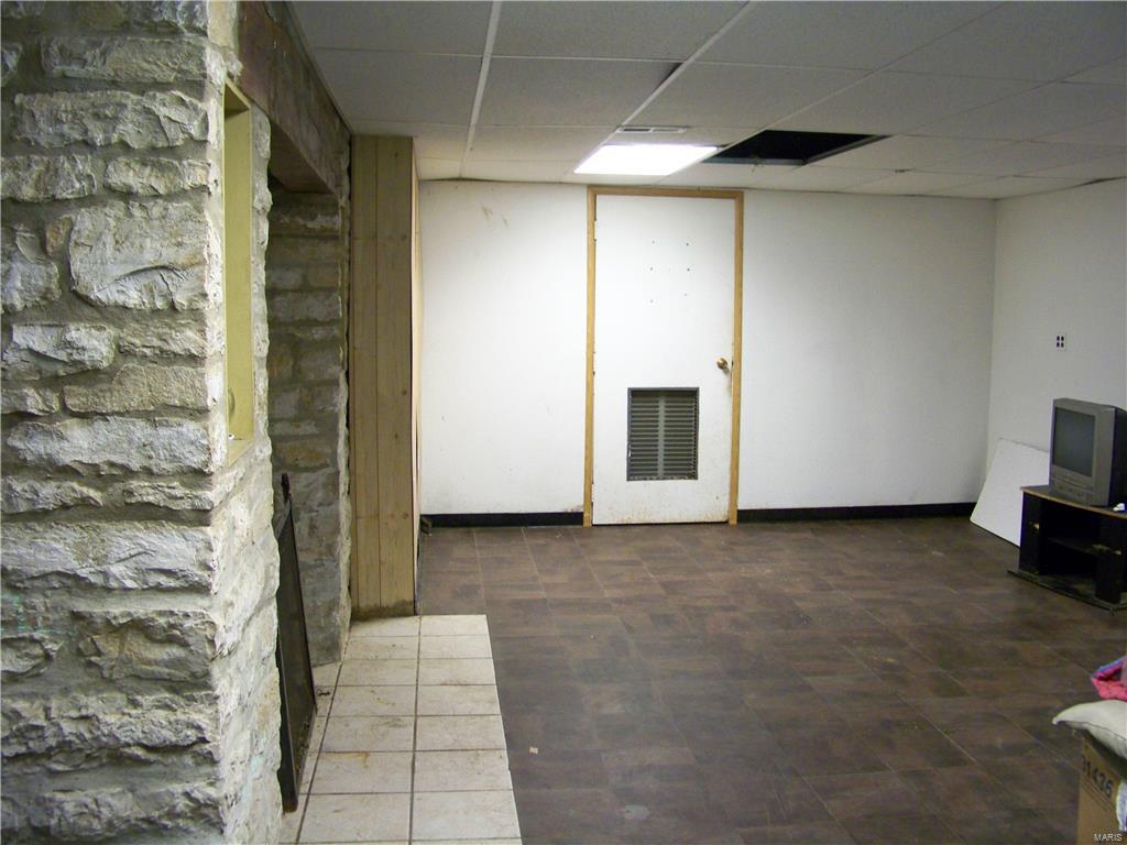 18692 Highway 111 Chesterfield, IL 62630 - Photo 21 of 22 Gallery Image 21