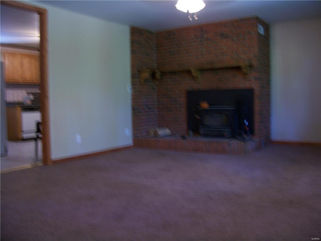 18692 Highway 111 Chesterfield, IL 62630 - Photo 10 of 22 Gallery Image 10