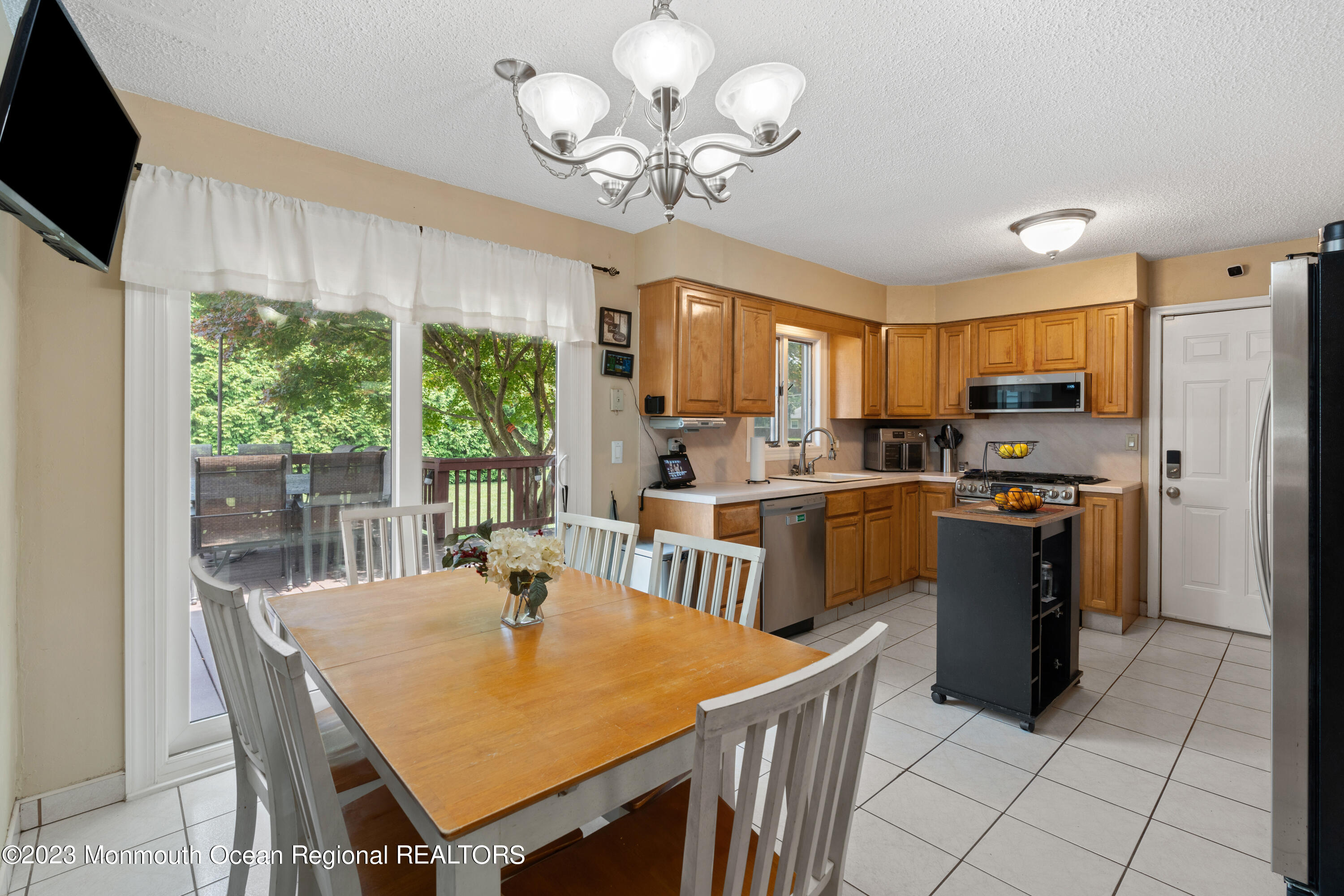 22 Kings Way Freehold, NJ 07728 - Photo 13 of 40 DSC01991