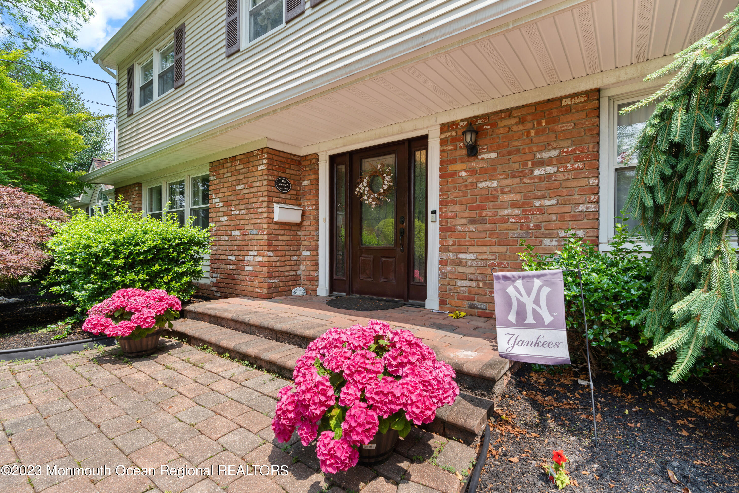 22 Kings Way Freehold, NJ 07728 - Photo 5 of 40 DSC01931