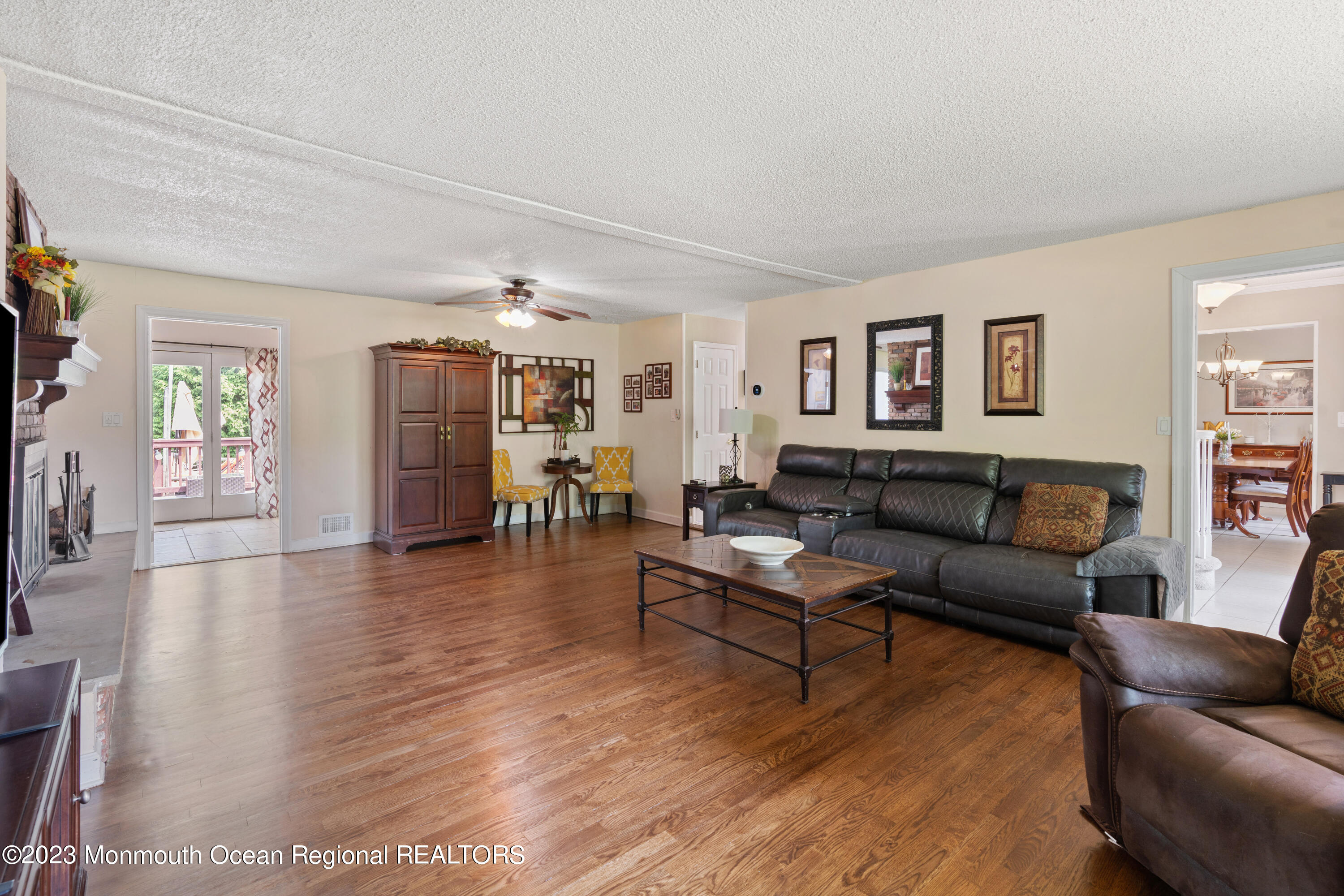 22 Kings Way Freehold, NJ 07728 - Photo 9 of 40 DSC01970