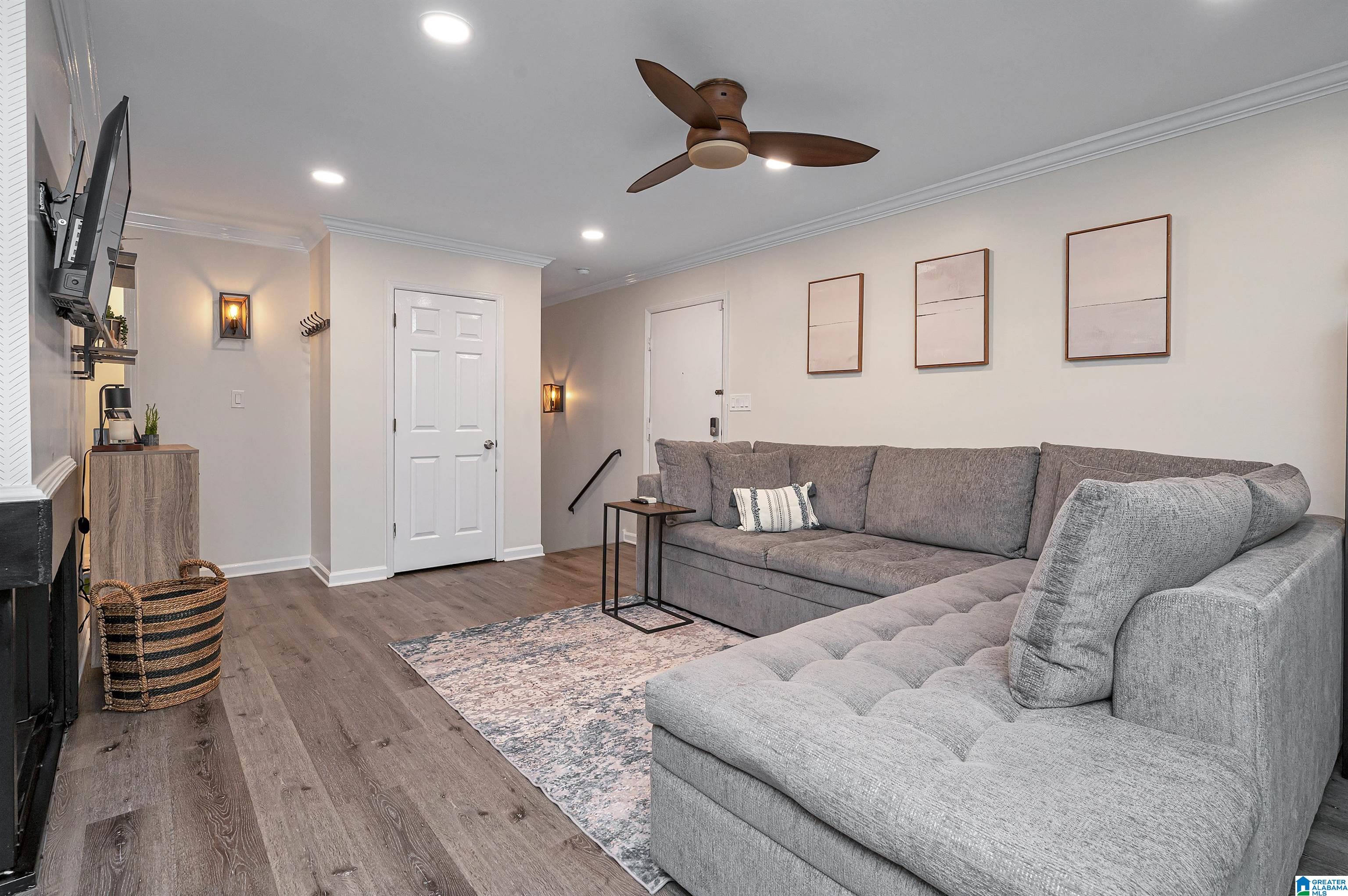 152 W Green, Unit 152 Birmingham, AL 35243 - Photo 5 of 40