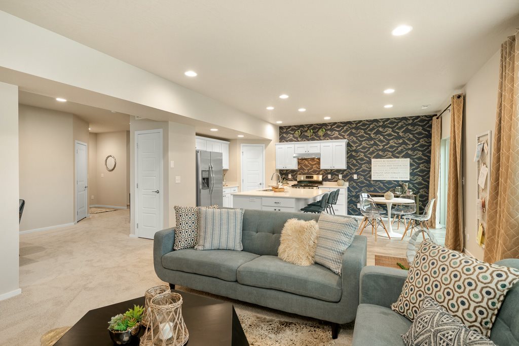 1018 East Silver Pine Road Colbert, WA 99005 - Photo 7 of 20