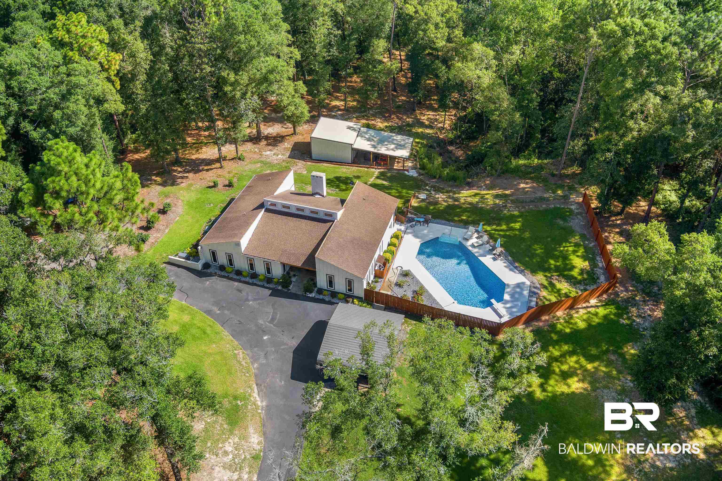 7912 Yorkhaven Road Mobile, AL 36695 - Photo 4 of 41 View of subject property featuring a pool area