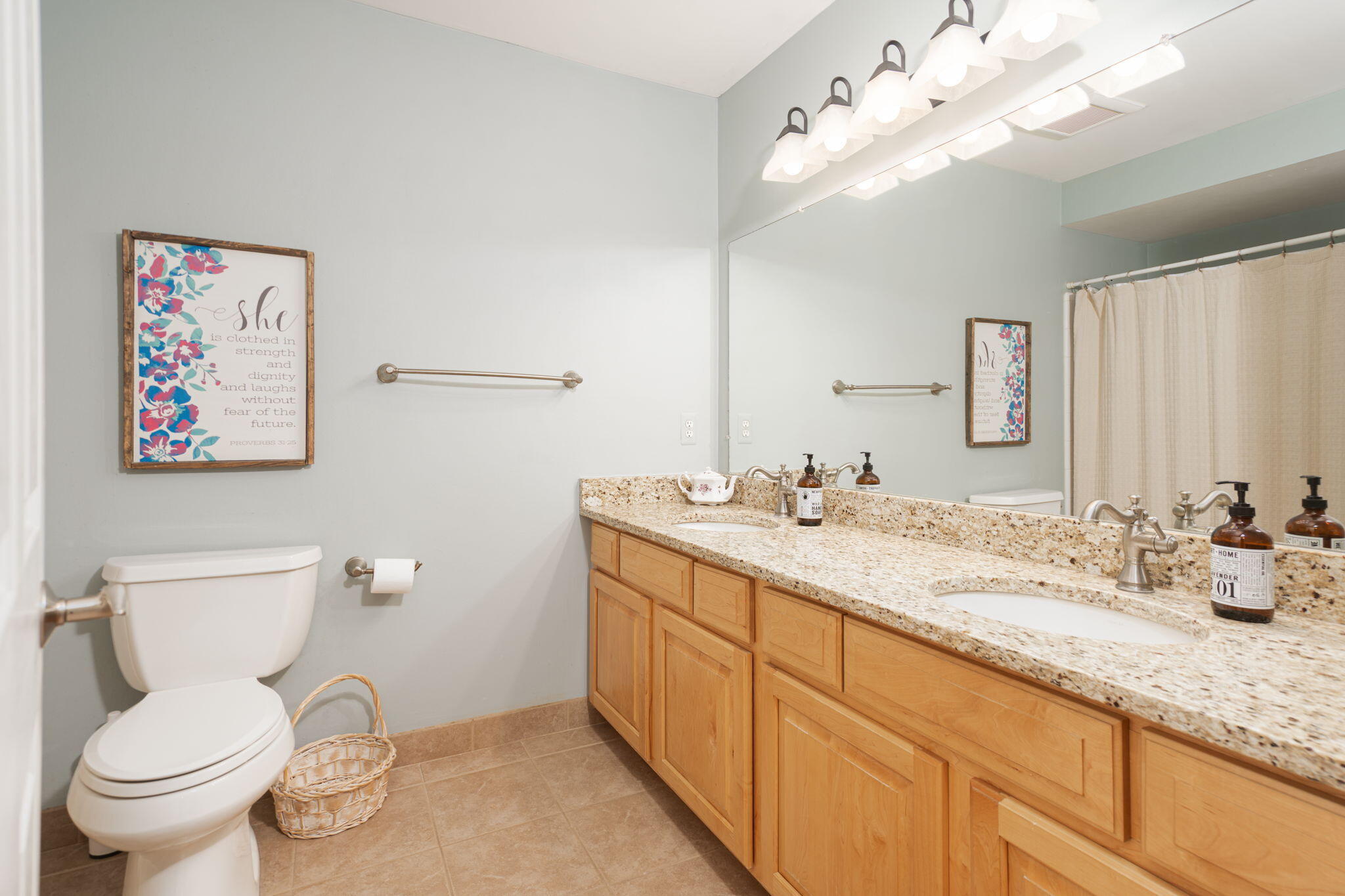 3801 Fawn Drive Rochester, MI 48306 - Photo 24 of 64 22-web-or-mls-interiors-22