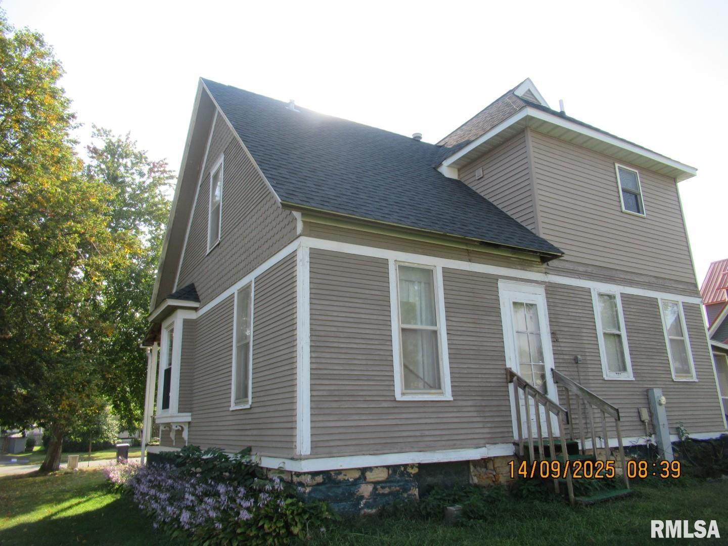 309 Sycamore Street Tipton, IA 52772 - Photo 5 of 28 Gallery Image 5