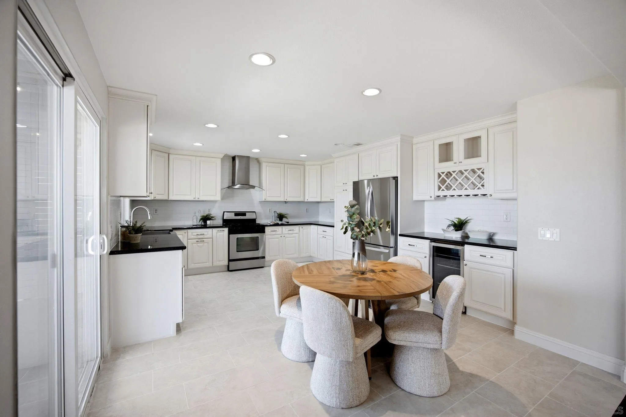 150 Ridge View Way Oceanside, CA 92057 - Photo 14 of 40 Gallery Image 14