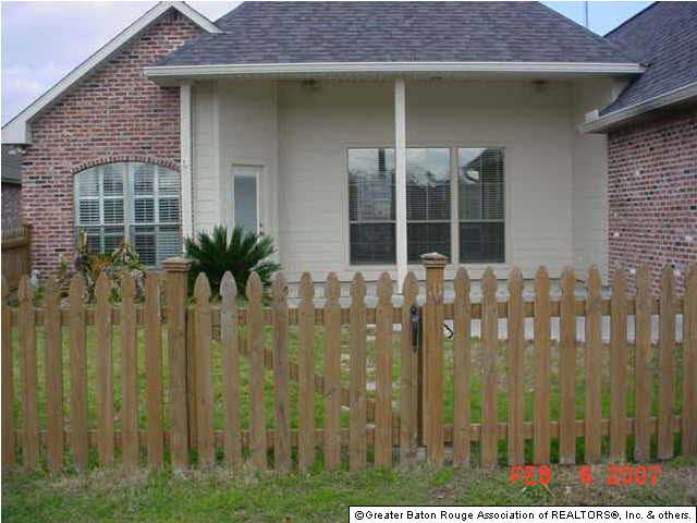 9230 Rue De Fluer Denham Springs, LA 70706 - Photo 2 of 8 Gallery Image 2