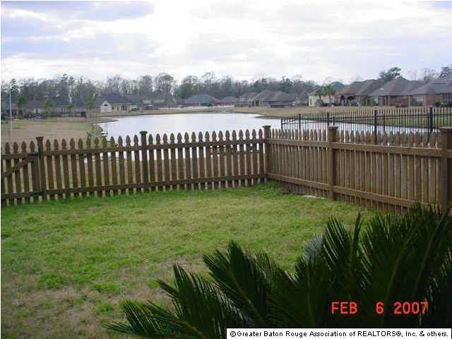 9230 Rue De Fluer Denham Springs, LA 70706 - Photo 3 of 8 Gallery Image 3