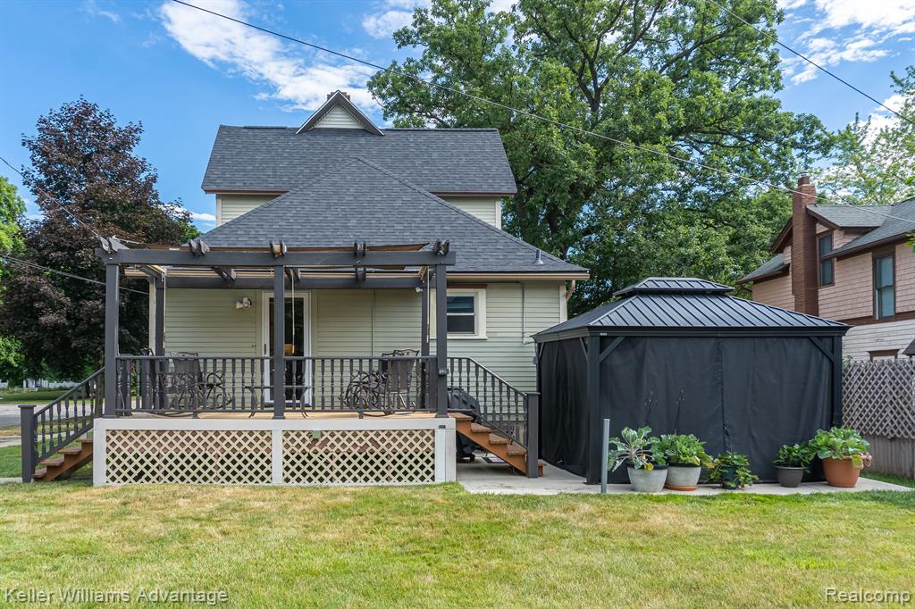 527 West Grand River Road Howell, MI 48843 - Photo 2 of 51