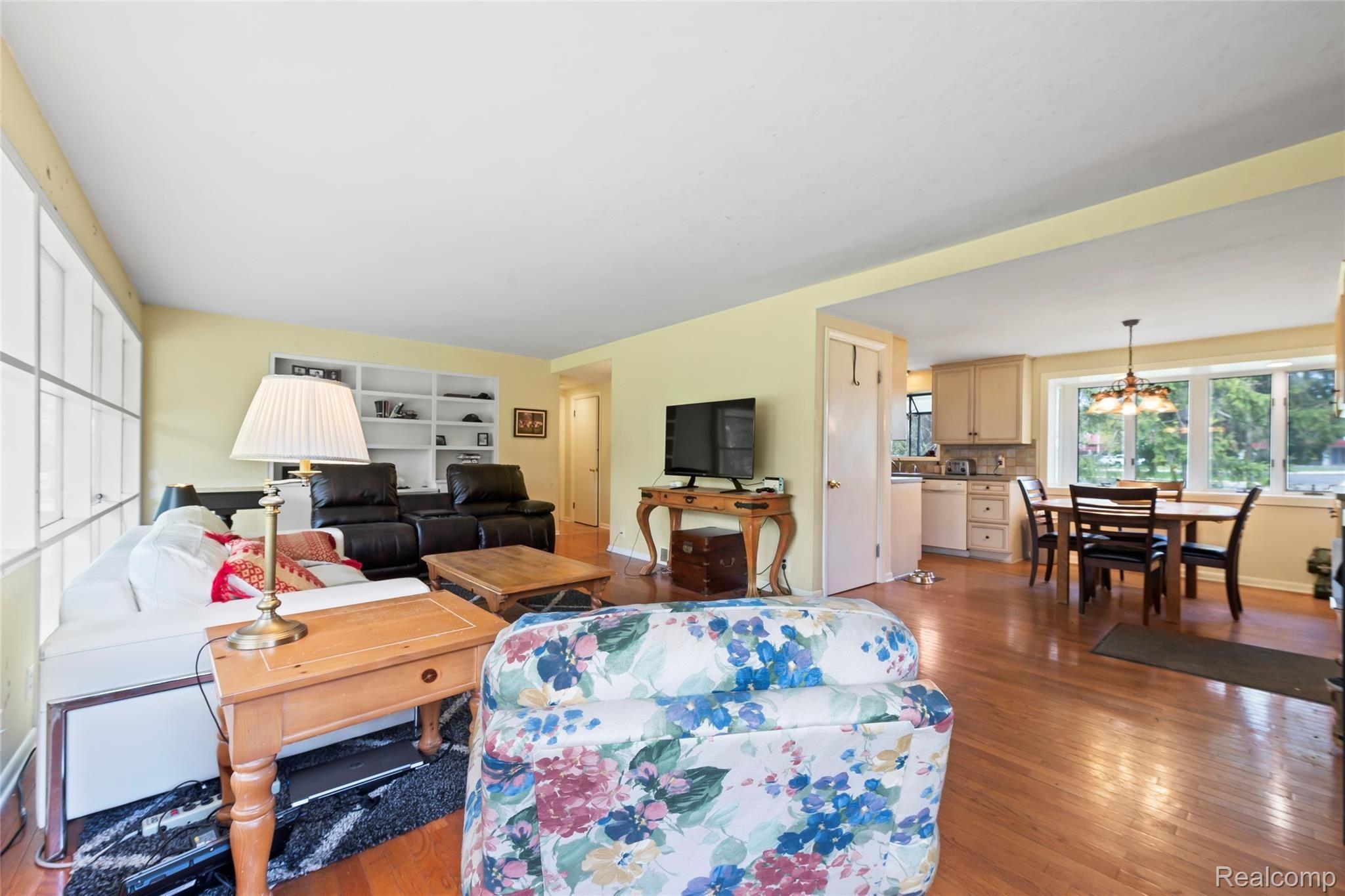 4165 Quarton Road Bloomfield Hills, MI 48301 - Photo 10 of 39 DSC_0770.jpg