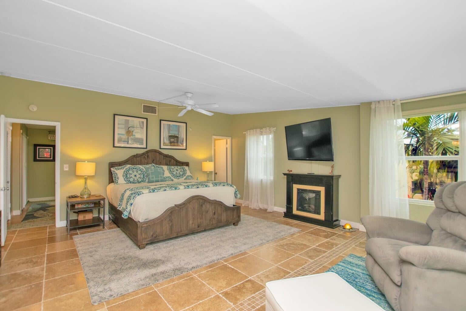 591 Sombrero Beach Road, Unit 1B Marathon, FL 33050 - Photo 15 of 31 Gallery Image 15