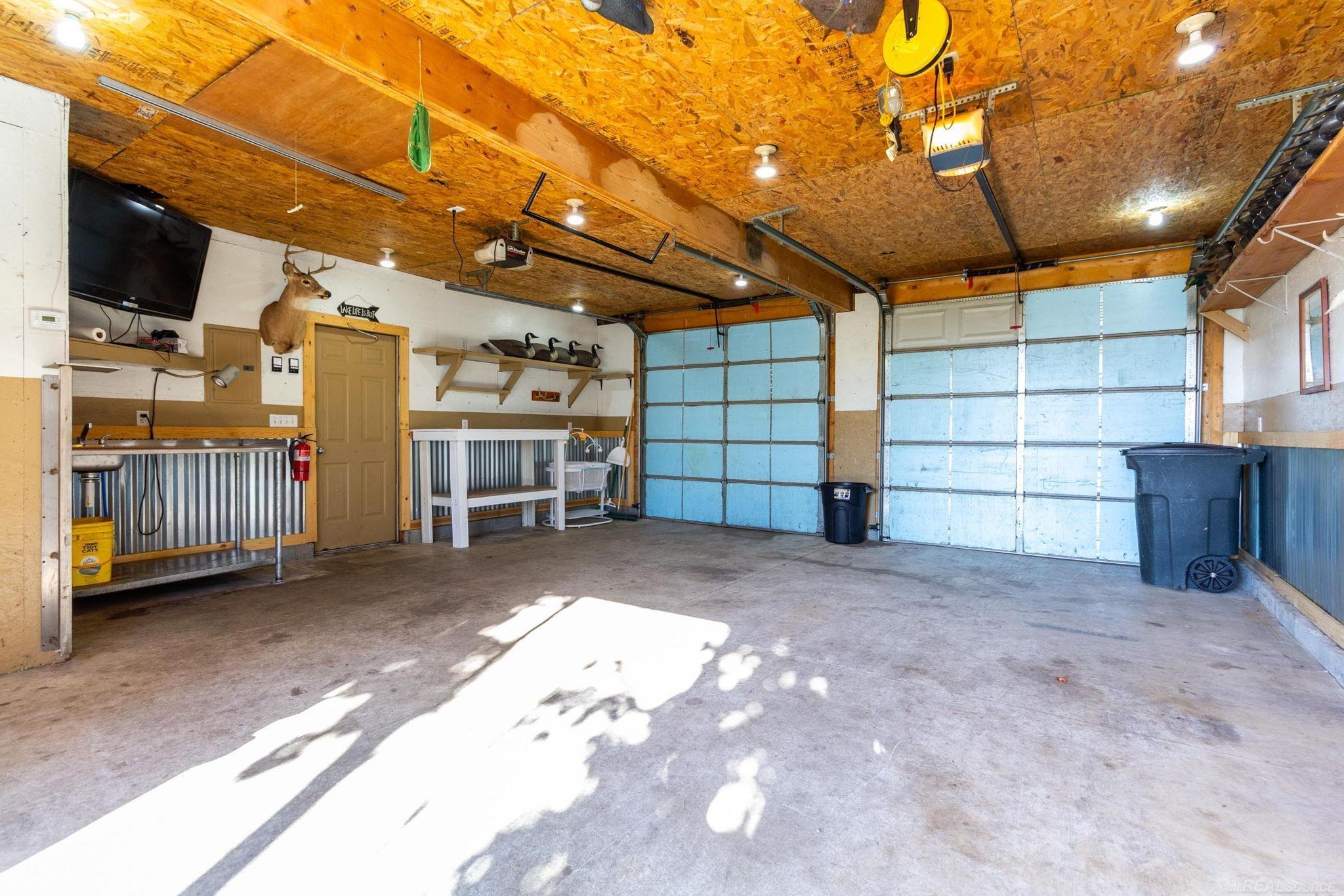 7318 Bealane Road Algonac, MI 48001 - Photo 31 of 44 50188967-b29bbab3-8cb2-438f-bd21-83179d68fe2a.JPG