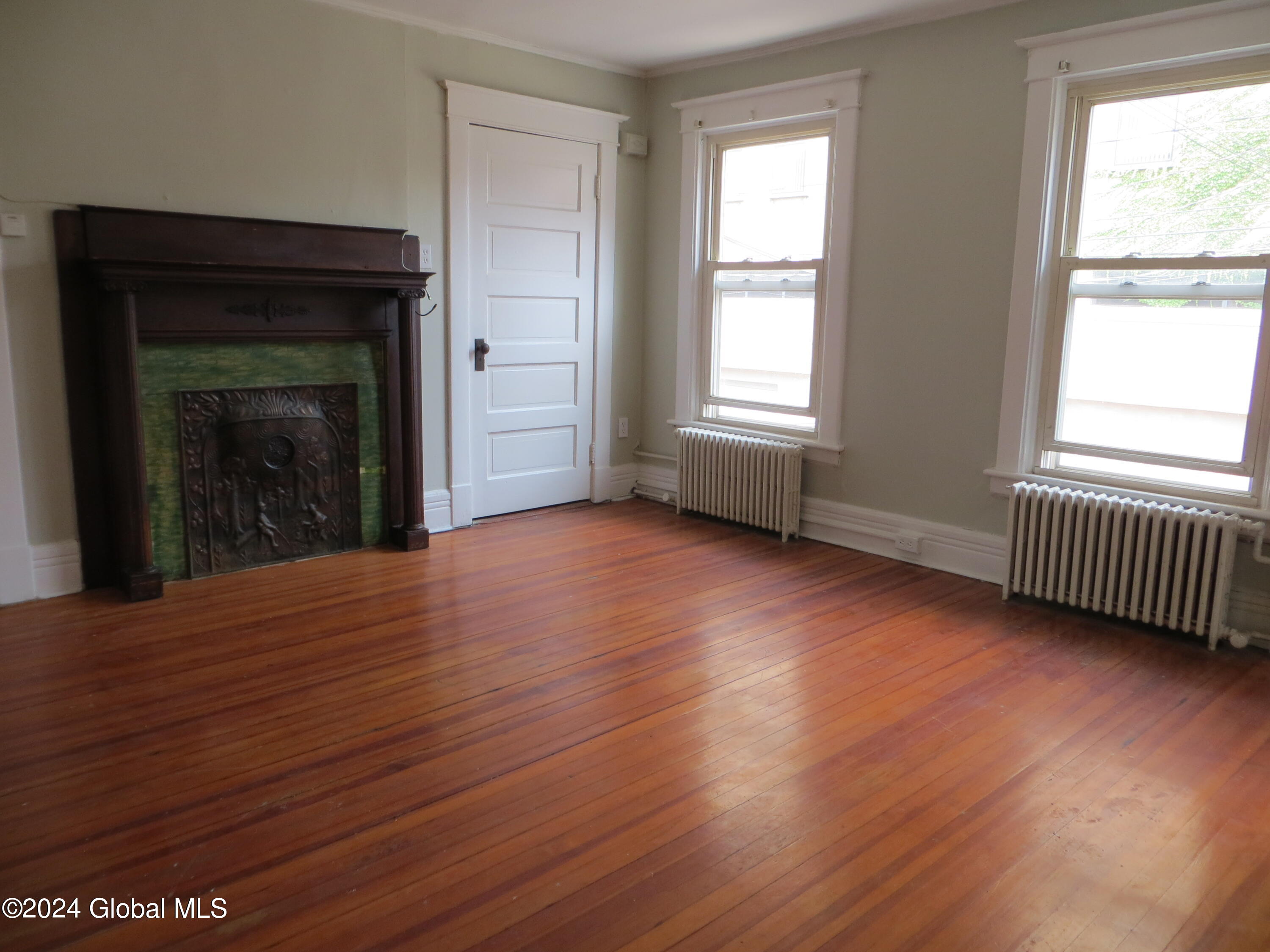 40 Spring Street Albany, NY 12210 - Photo 2 of 19 2