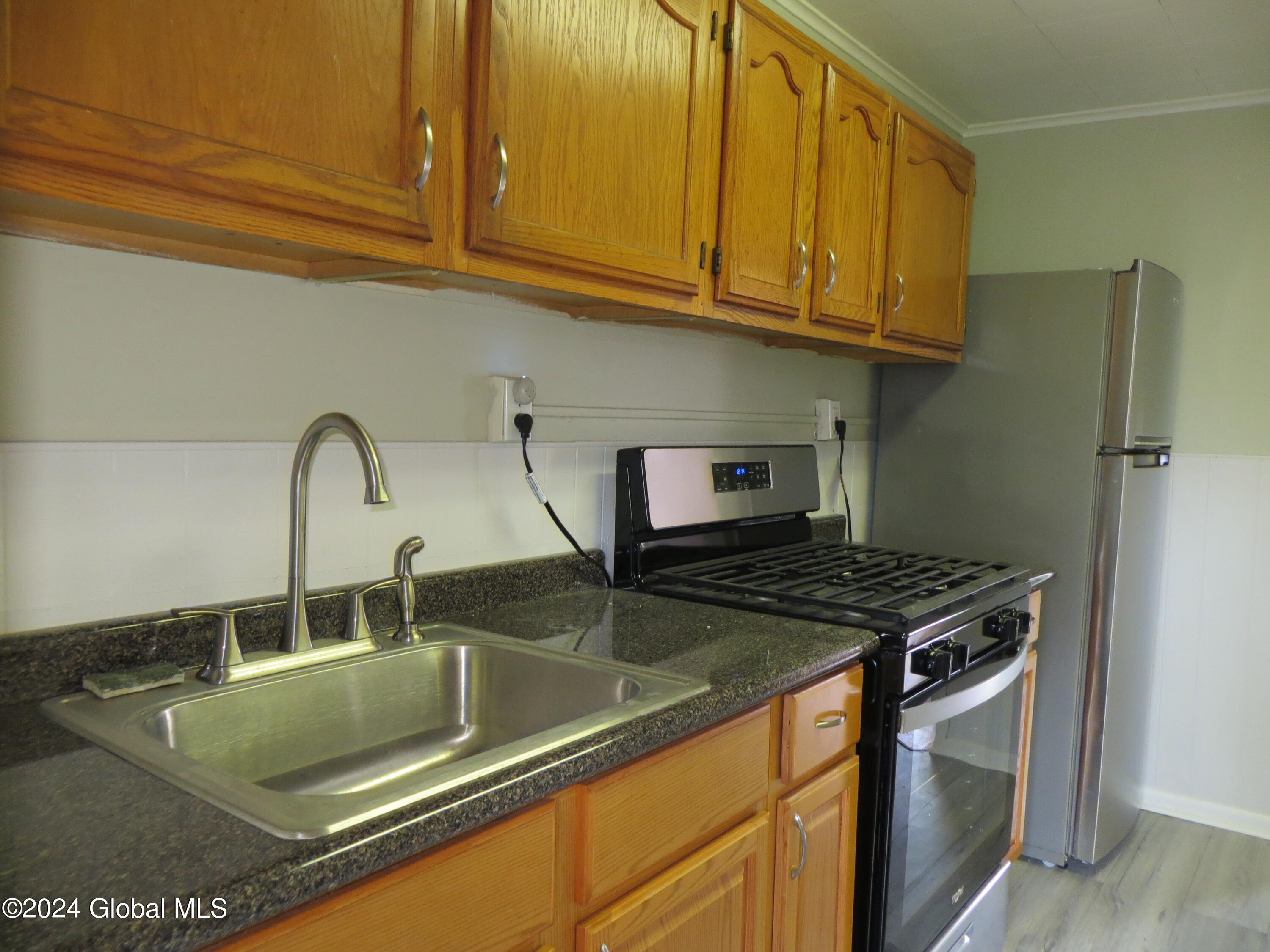 40 Spring Street Albany, NY 12210 - Photo 6 of 19 6