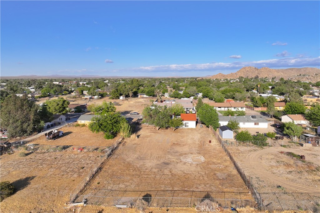 40251 Fieldspring Street Palmdale, CA 93591 - Photo 44 of 45 a view of a city