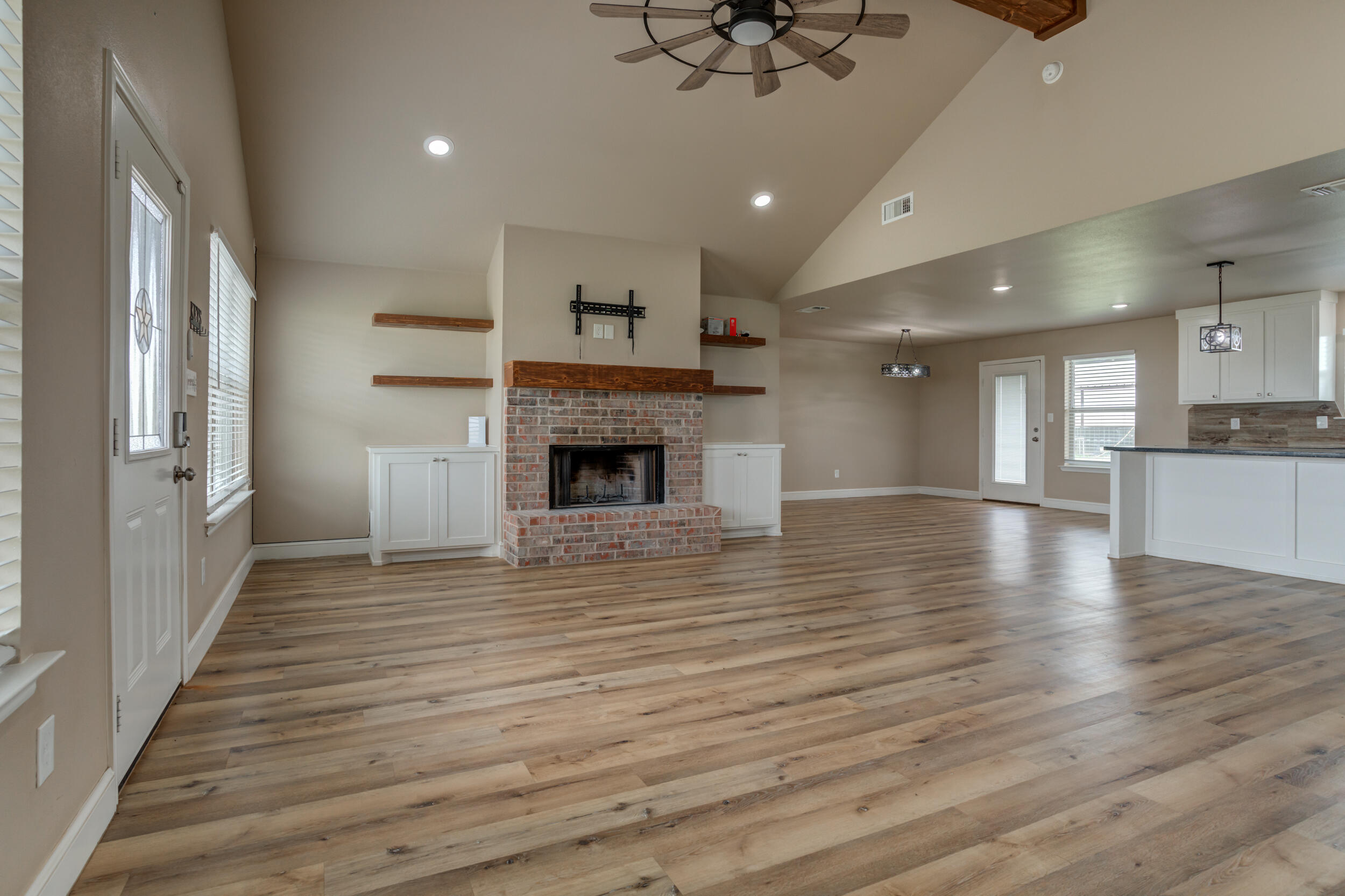 10721 County Road 6000 Shallowater, TX 79363 - Photo 6 of 41 10721-CR-6000_Shallowater-TX_2