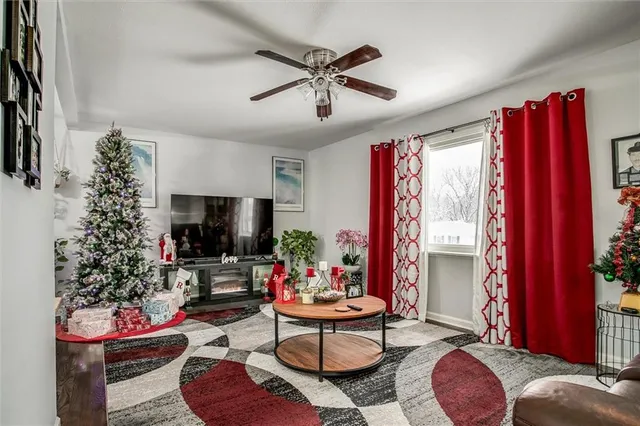 $250,000 | 5140 North Richmond Avenue, Kansas City, MO 64119