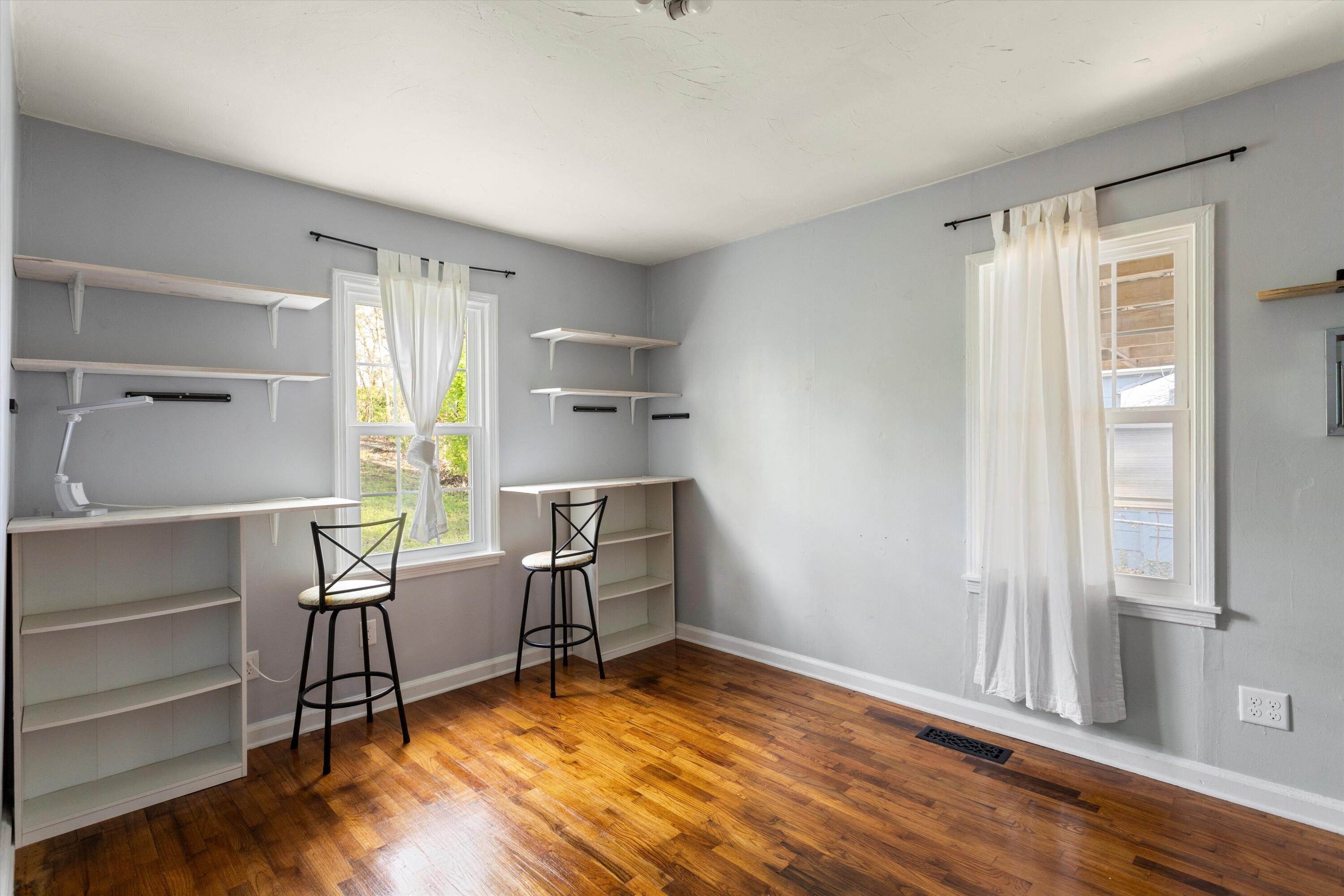 406 Central Drive Chattanooga, TN 37421 - Photo 15 of 47 10-IMG_1081