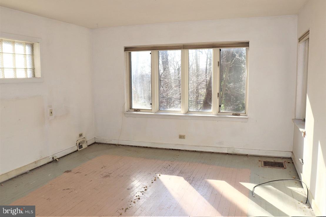 2540 Edge Hill Road Huntingdon Valley, PA 19006 - Photo 12 of 28 Gallery Image 12