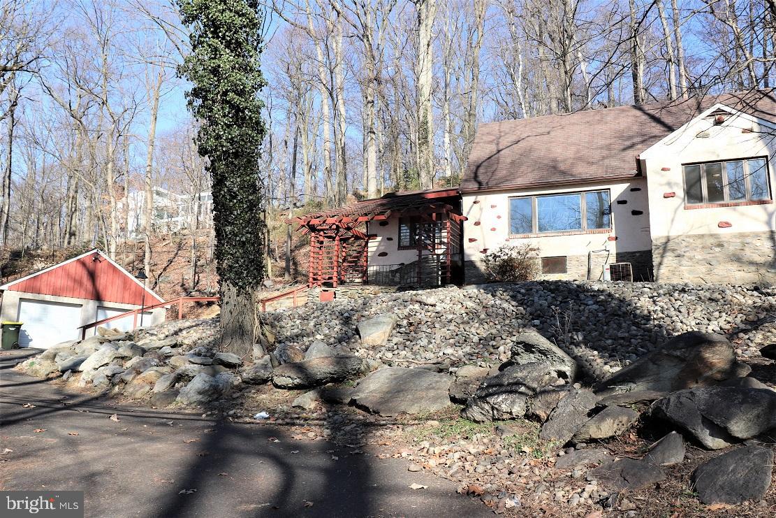 2540 Edge Hill Road Huntingdon Valley, PA 19006 - Photo 25 of 28 Gallery Image 25