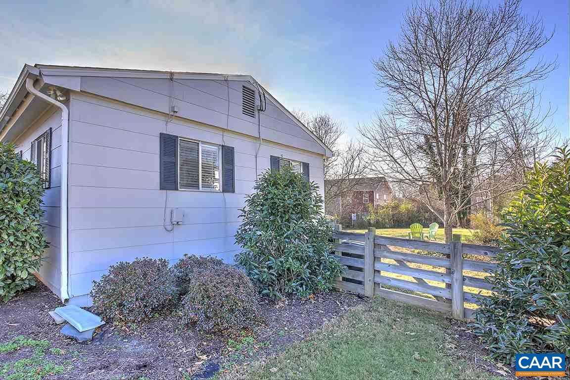 402 Harris Road Charlottesville, VA 22903 - Photo 3 of 17 a view of a house with a yard