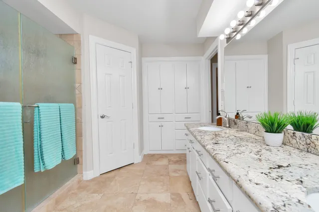 $8,000 | 902 Golden Bear Lane, Houston, TX 77339