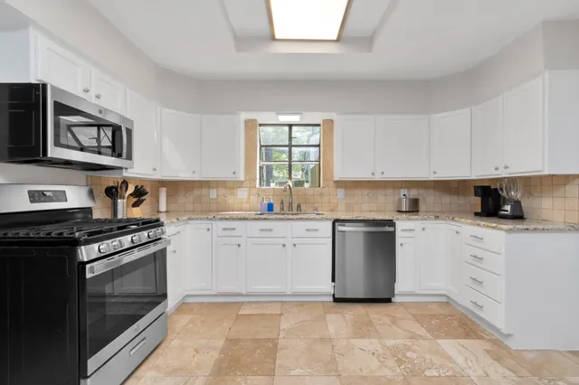 $8,000 | 902 Golden Bear Lane, Houston, TX 77339