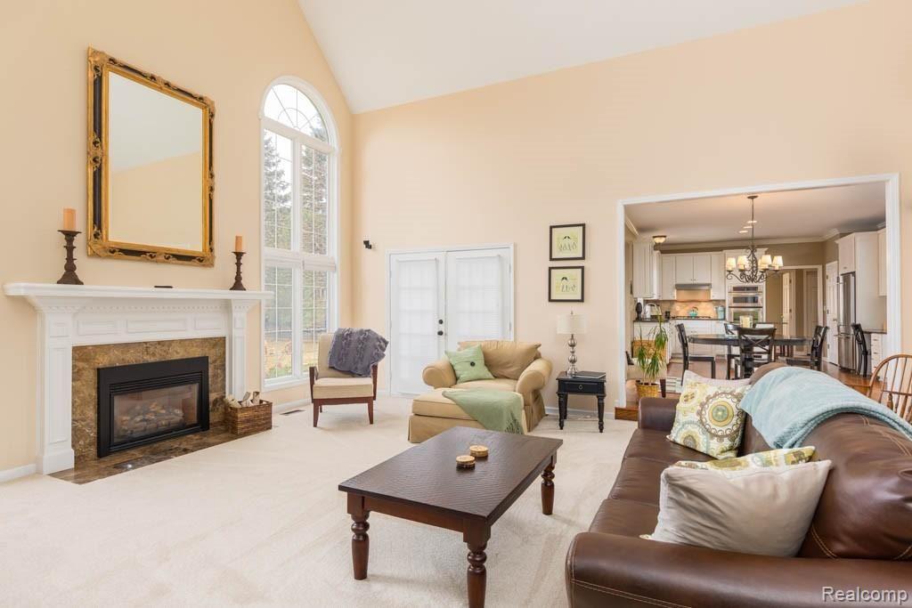 3700 Newcastle Drive Rochester Hills, MI 48306 - Photo 14 of 68