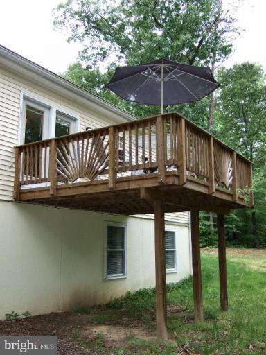 8490 North Point Road Manassas, VA 20112 - Photo 27 of 28 Full View of Deck