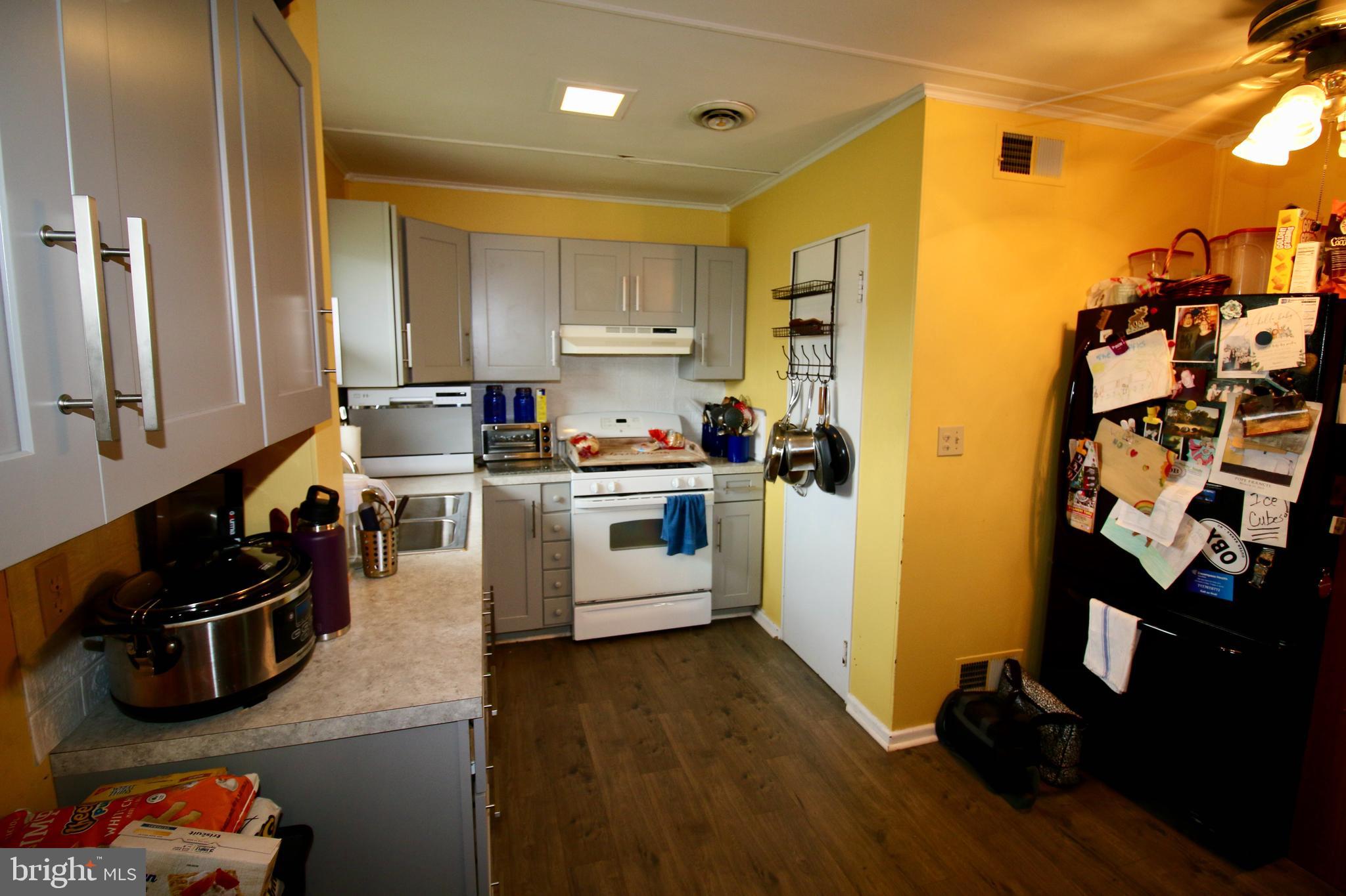 1921 Wabank Road Lancaster, PA 17603 - Photo 4 of 18 Gallery Image 4