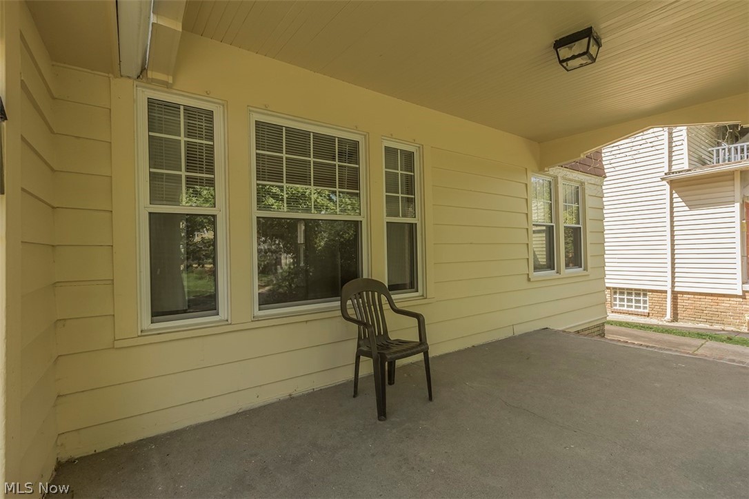 3320 Ormond Road Cleveland, OH 44118 - Photo 3 of 35 Gallery Image 3