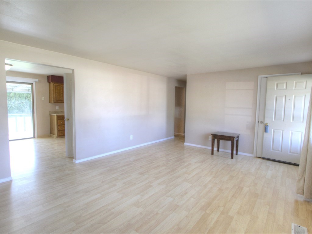 4221 North Vercler Road Spokane Valley, WA 99216 - Photo 5 of 20 Gallery Image 5