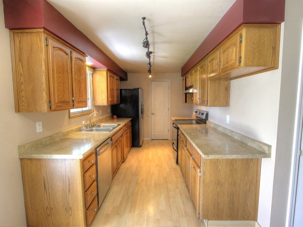 4221 North Vercler Road Spokane Valley, WA 99216 - Photo 7 of 20 Gallery Image 7