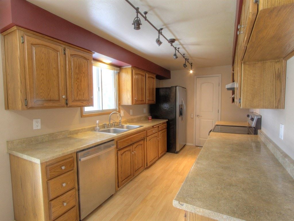 4221 North Vercler Road Spokane Valley, WA 99216 - Photo 8 of 20 Gallery Image 8