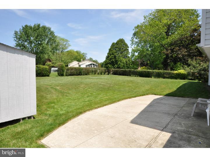 329 Farmdale Road Moorestown, NJ 08057 - Photo 2 of 14