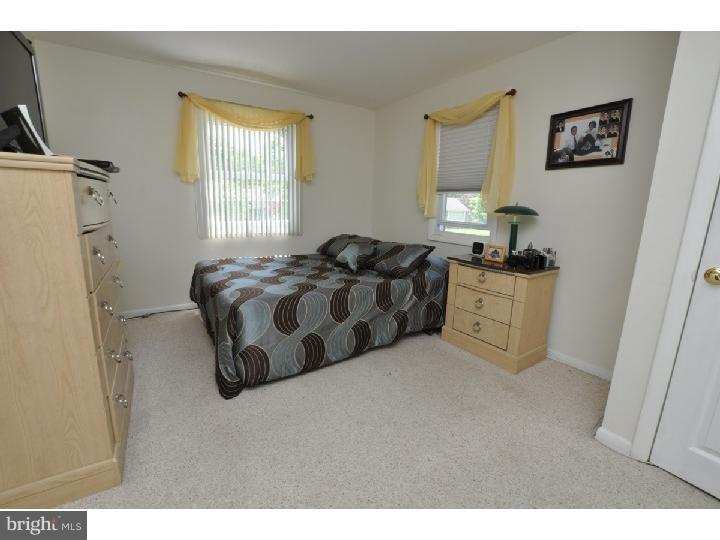 329 Farmdale Road Moorestown, NJ 08057 - Photo 11 of 14