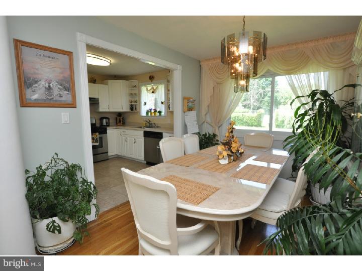 329 Farmdale Road Moorestown, NJ 08057 - Photo 6 of 14