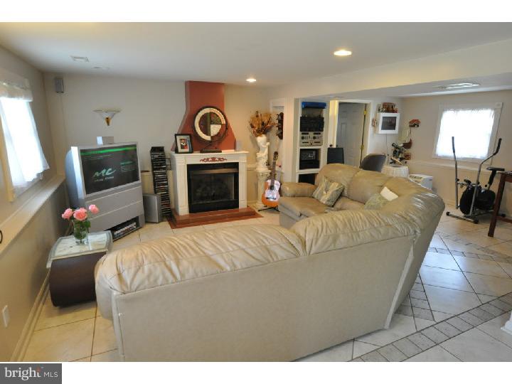 329 Farmdale Road Moorestown, NJ 08057 - Photo 7 of 14
